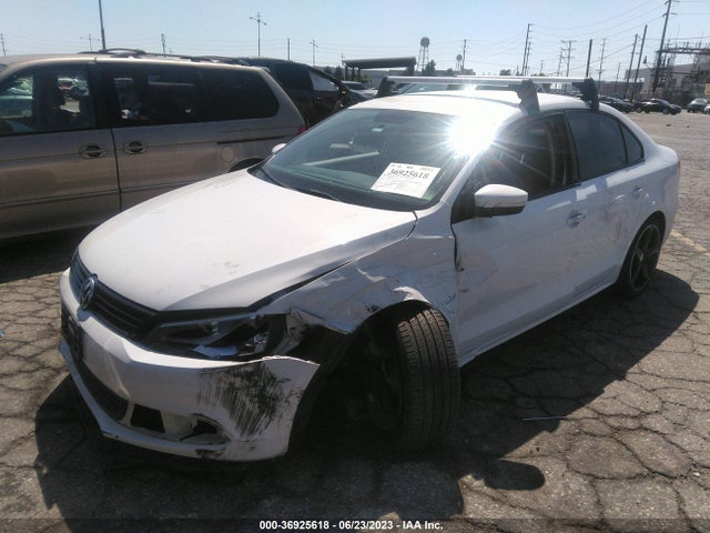 3VWD17AJ8EM308906 Volkswagen Jetta Sedan Se