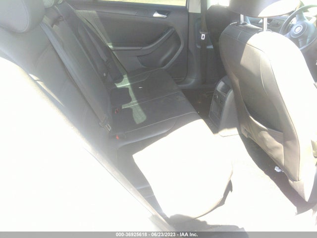 3VWD17AJ8EM308906 Volkswagen Jetta Sedan Se