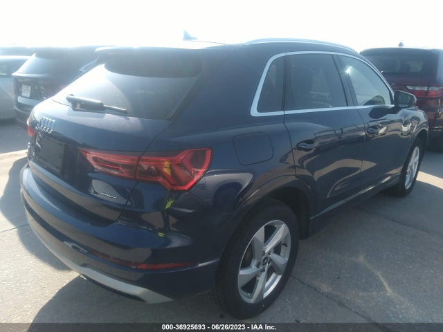 WA1AUCF31M1061895 Audi Q3 PREMIUM