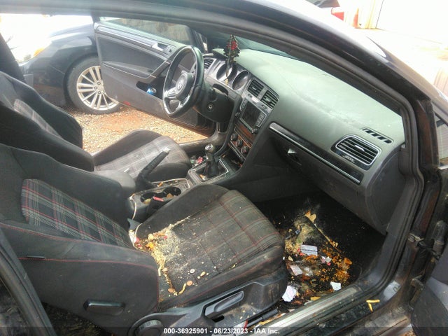 3VWYT7AU4GM037268 Volkswagen GOLF GTI S