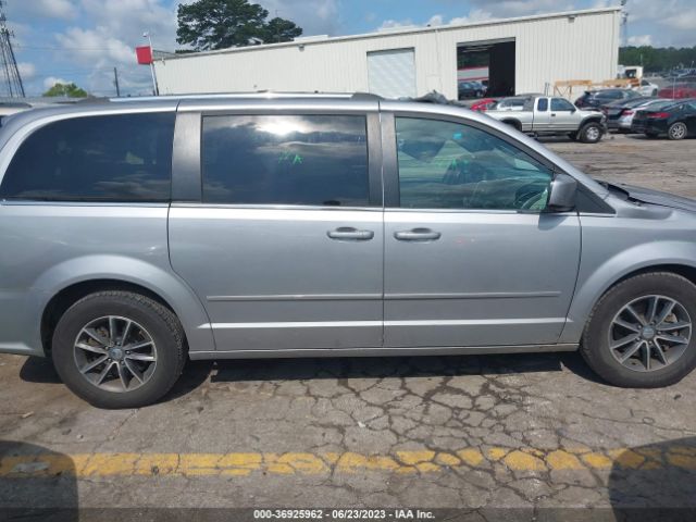 2C4RDGCG8HR860386 Dodge Grand Caravan Sxt