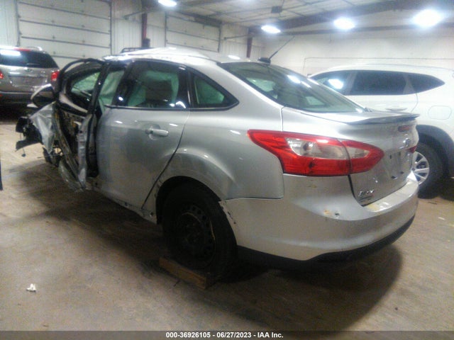 Ford FOCUS SE 2014 1FADP3F2XEL393671 Image 5