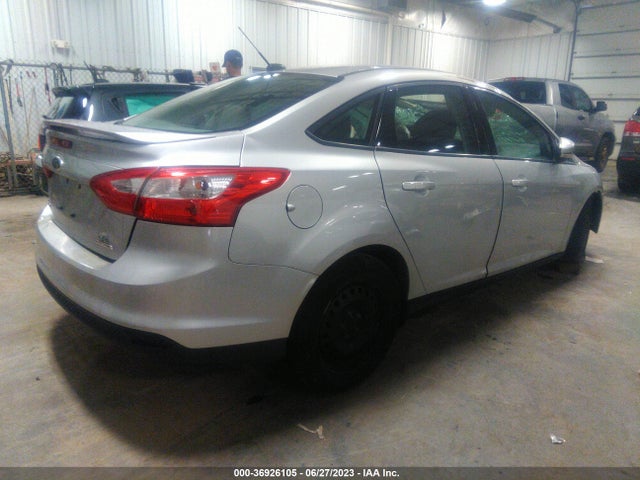 Ford FOCUS SE 2014 1FADP3F2XEL393671 Image 6