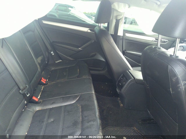 1VWLA7A3XKC011842 Volkswagen Passat 2.0t Wolfsburg Edition