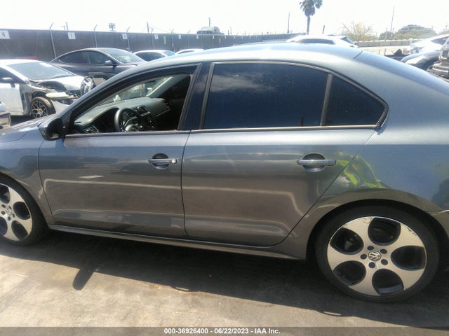 3VW2B7AJ9JM206724 Volkswagen Jetta 1.4t S