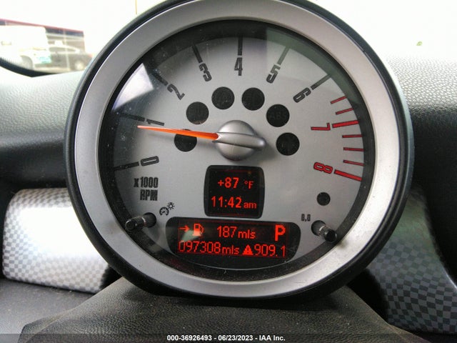 2010 MINI COOPER S CLUBMAN WMWMM3C59ATZ33682 Photo 6