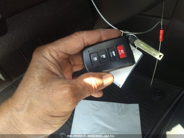 Toyota Corolla L/le/xle/se 2017 5YFBURHEXHP591845 Image 3