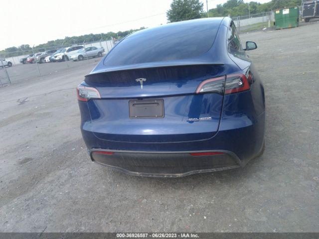 7SAYGDEF1PF696157 Tesla Model Y Performance