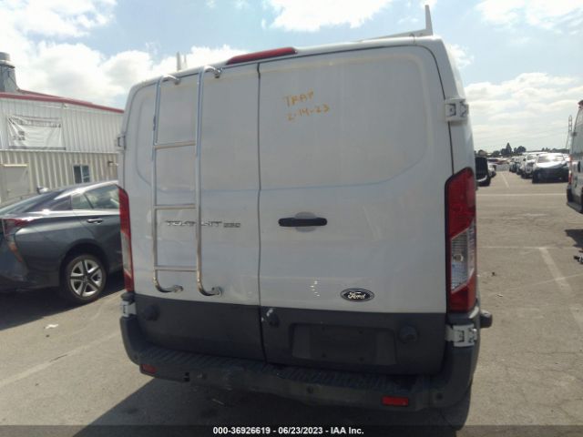 1FTYR2YM4HKB37521 Ford TRANSIT VAN