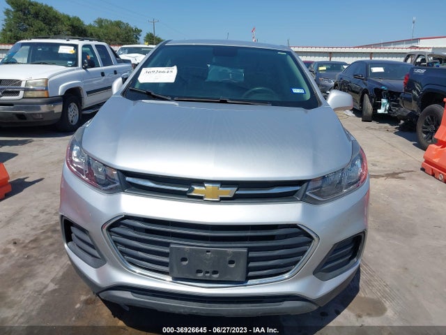 Chevrolet TRAX LS 2018 KL7CJKSB0JB627014 Image 13