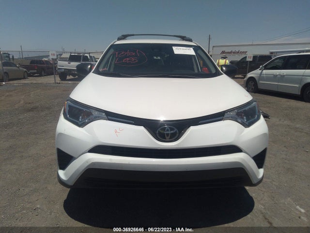 Toyota RAV4 LE 2018 JTMZFREV7JD122640 Image 12
