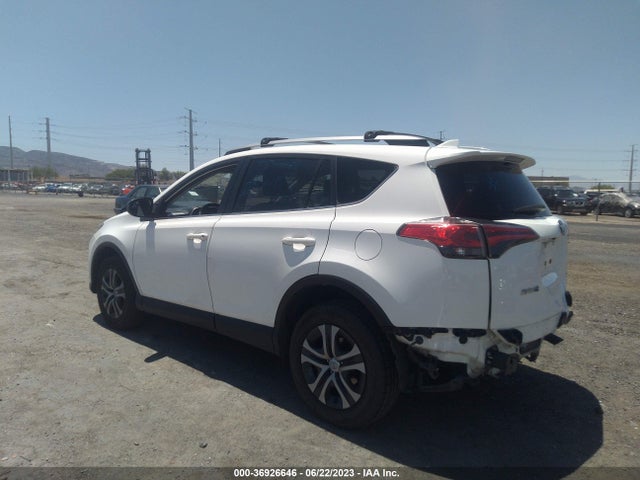 Toyota RAV4 LE 2018 JTMZFREV7JD122640 Image 3