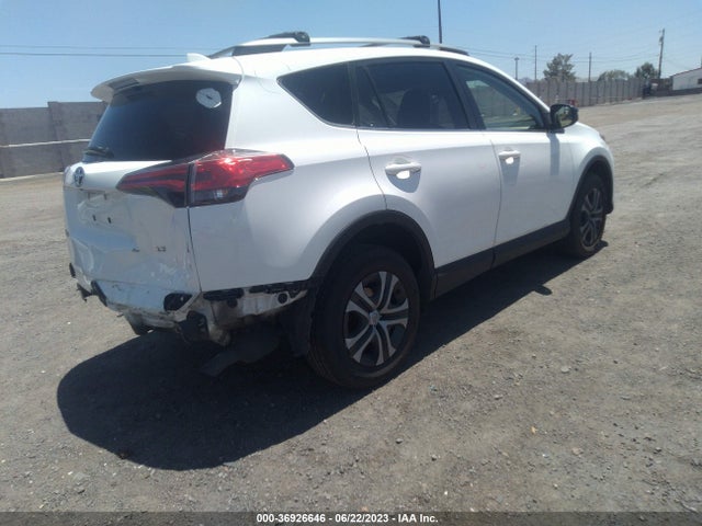Toyota RAV4 LE 2018 JTMZFREV7JD122640 Image 4