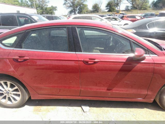 3FA6P0HD2HR332861 Ford FUSION SE