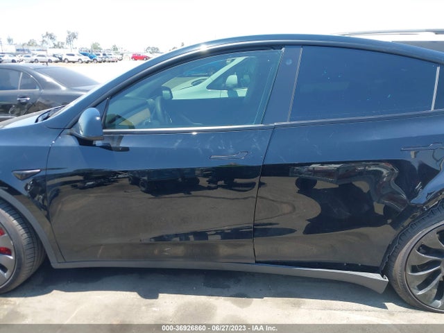 Tesla Model Y Performance 2022 7SAYGDEFXNF403580 Image 5