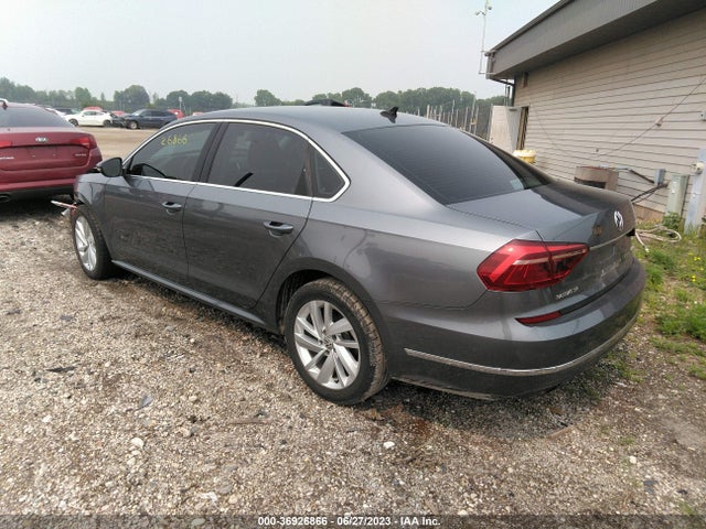 1VWBA7A36JC016420 Volkswagen Passat 2.0t Se