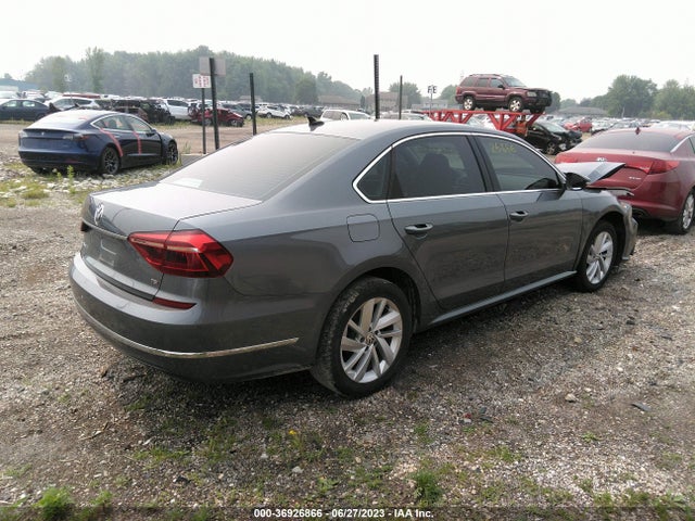 1VWBA7A36JC016420 Volkswagen Passat 2.0t Se