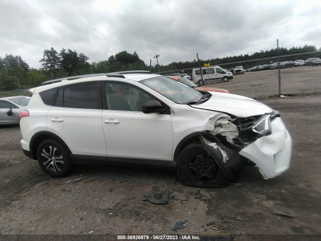 Toyota RAV4 LE 2017 JTMBFREV0HJ105935 Image 5