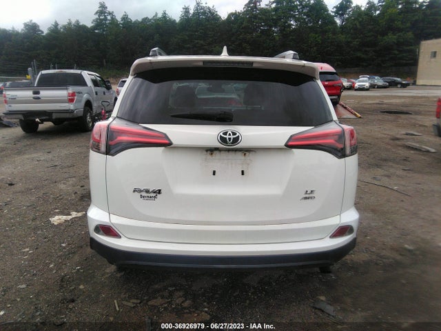 Toyota RAV4 LE 2017 JTMBFREV0HJ105935 Image 8