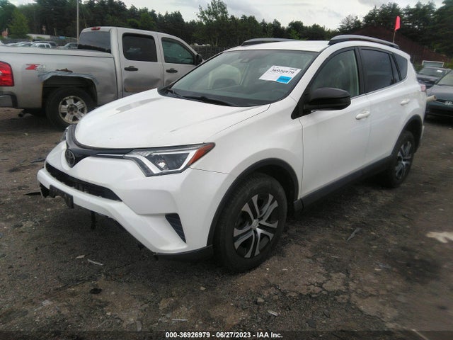 Toyota RAV4 LE 2017 JTMBFREV0HJ105935 Image 2