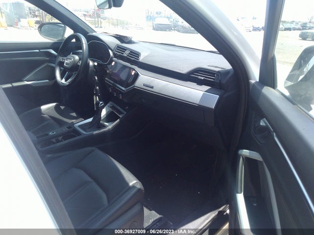 WA1AUCF39M1063376 Audi Q3 PREMIUM