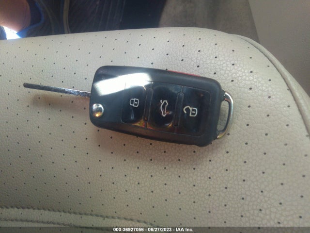 1VWBS7A3XEC048032 Volkswagen Passat Se W/sunroof