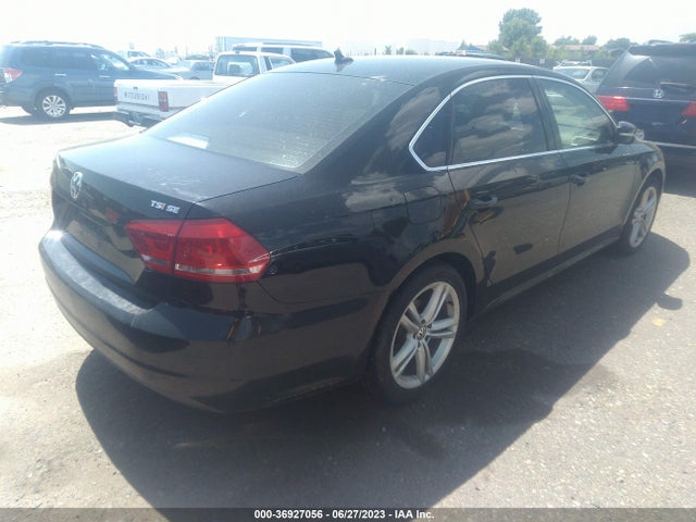 1VWBS7A3XEC048032 Volkswagen Passat Se W/sunroof