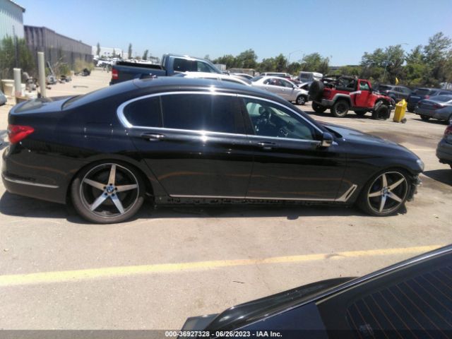 WBA7E2C55HG739884 BMW 7 Series 740i