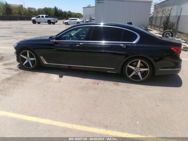 WBA7E2C55HG739884 BMW 7 Series 740i
