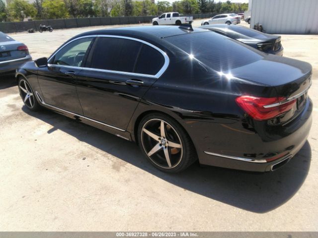 WBA7E2C55HG739884 BMW 7 Series 740i