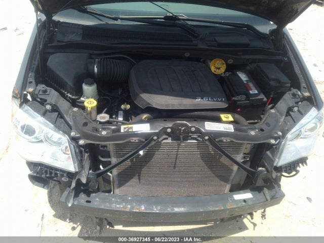 2C4RC1GG9ER232326 Chrysler Town & Country Limited