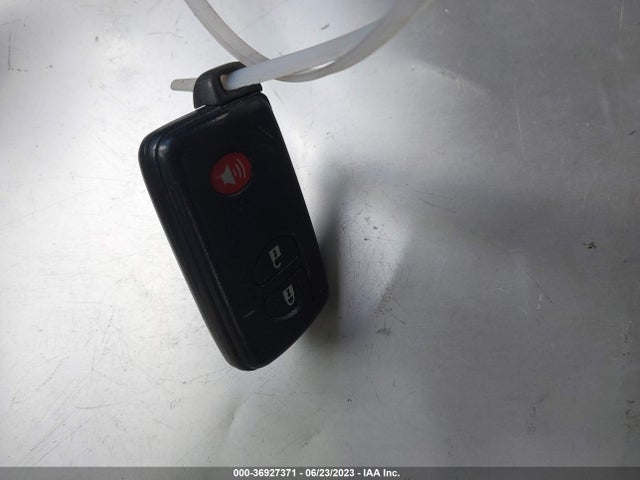 Toyota Prius V Two/three/five 2014 JTDZN3EU6E3324615 Image 3