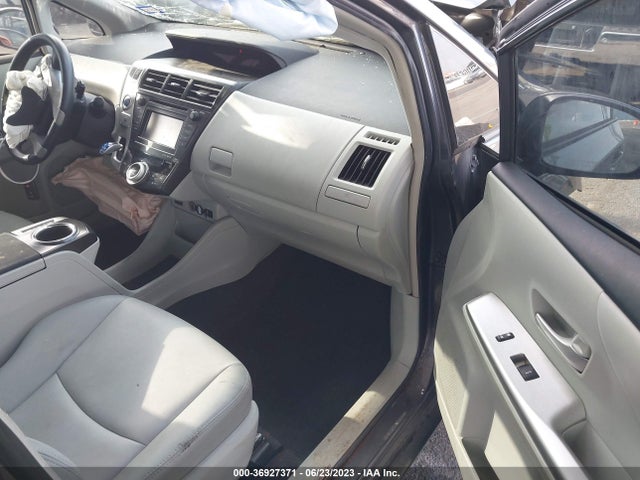 Toyota Prius V Two/three/five 2014 JTDZN3EU6E3324615 Image 12