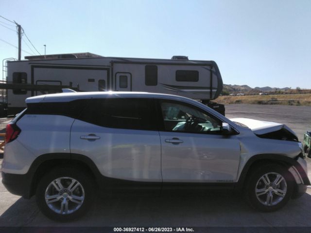 3GKALMEVXJL255609 GMC Terrain Sle
