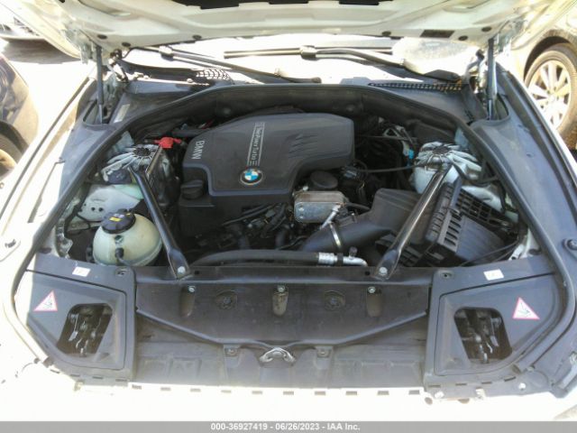 WBA5A5C53FD522689 BMW 5 Series 528i