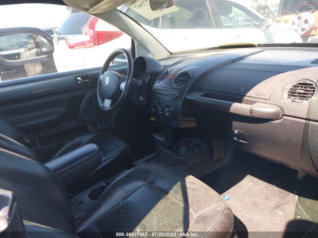 Продаж на аукціоні авто 2006 Volkswagen New Beetle Convertible, vin: 3VWSF31Y46M300785, номер лоту: 36927562
