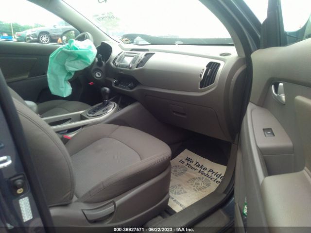 KNDPBCAC8G7832996 KIA Sportage Lx