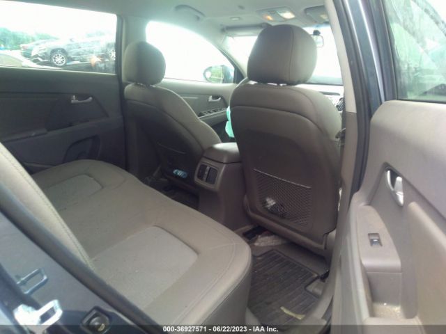 KNDPBCAC8G7832996 KIA Sportage Lx