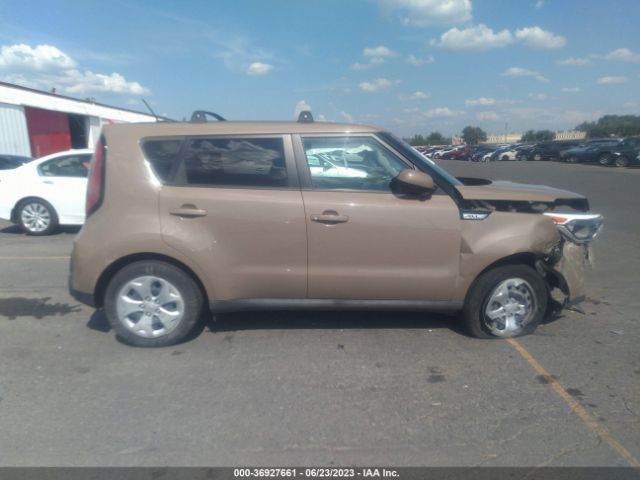 KNDJN2A21F7221883 KIA Soul Base
