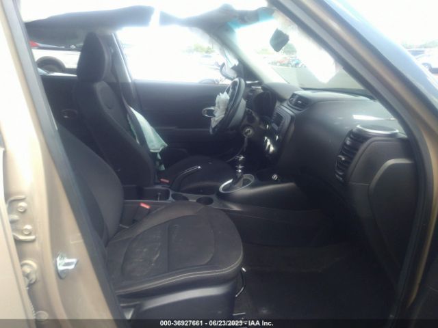 KNDJN2A21F7221883 KIA Soul Base