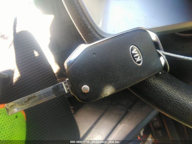 3KPF24ADXLE175557 KIA Forte Lxs
