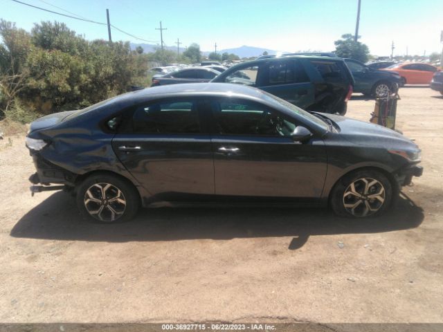 3KPF24ADXLE175557 KIA Forte Lxs