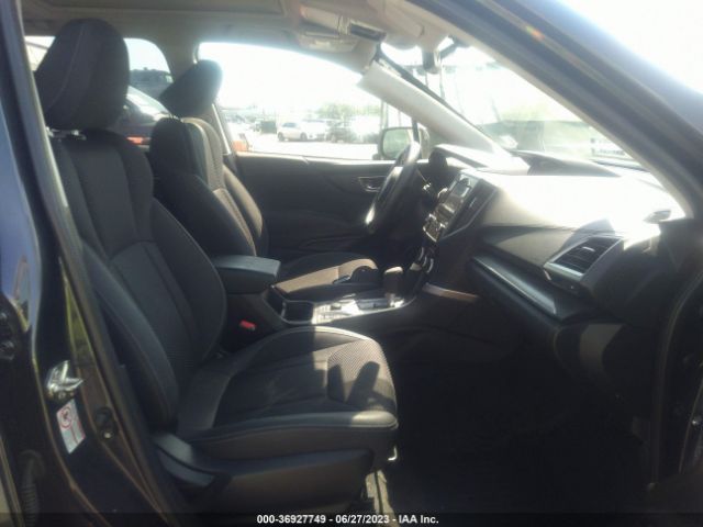 JF2SKAGC3KH496393 Subaru Forester Premium