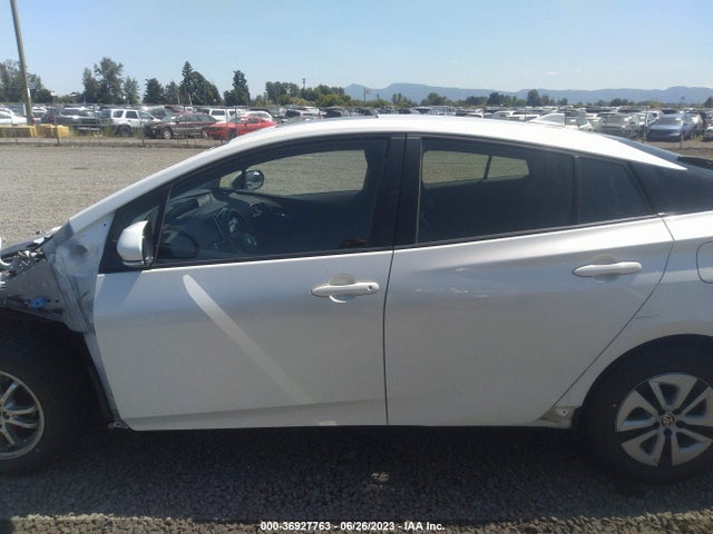 Toyota Prius Four 2016 JTDKARFU6G3517087 Image 7