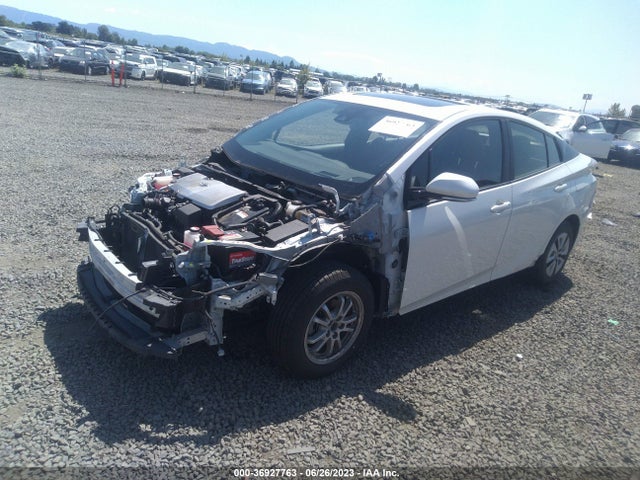 Toyota Prius Four 2016 JTDKARFU6G3517087 Image 2