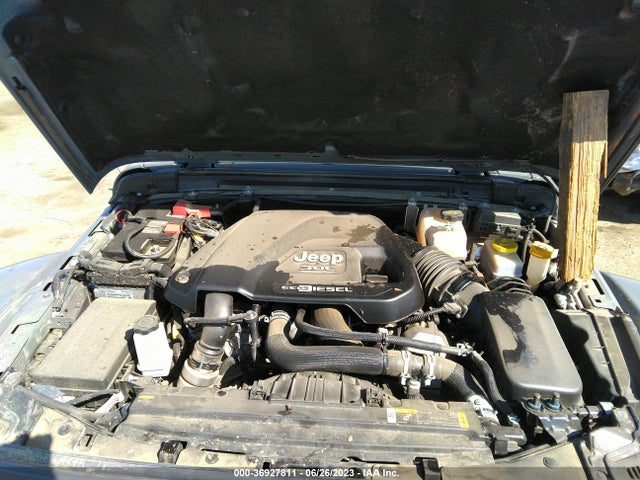 1C4JJXFMXMW731963 Jeep Wrangler Unlimited Rubicon