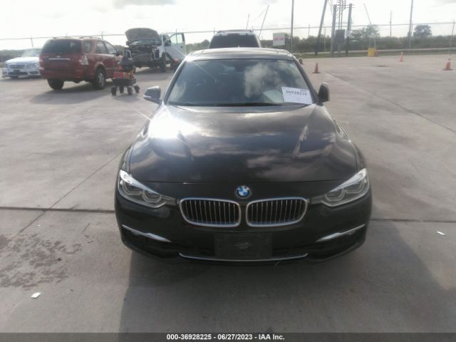 WBA8D9C3XHA005680 BMW 3 Series 330i Xdrive