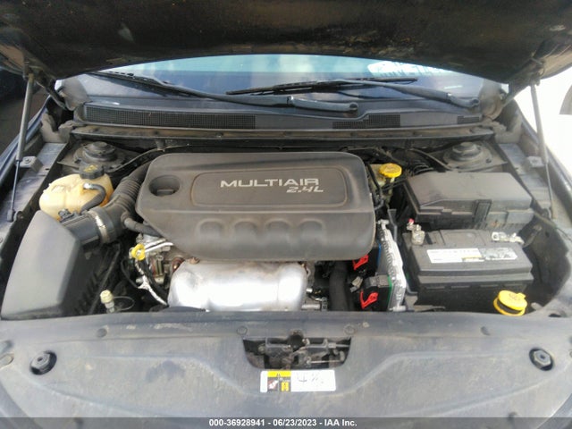 1C3CCCABXFN579536 Chrysler 200 Limited