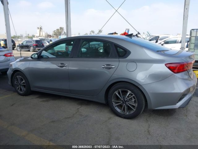 3KPF24AD5NE501381 KIA Forte Lxs