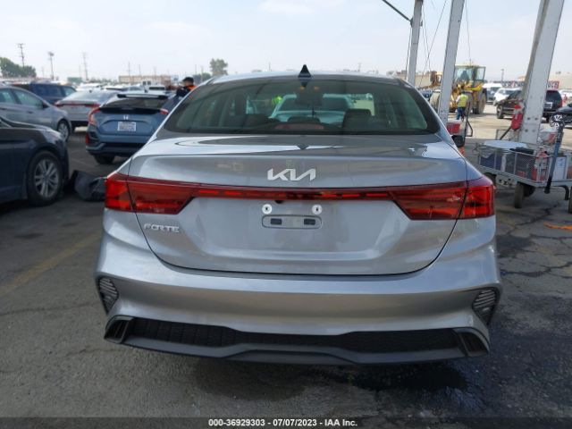 3KPF24AD5NE501381 KIA Forte Lxs